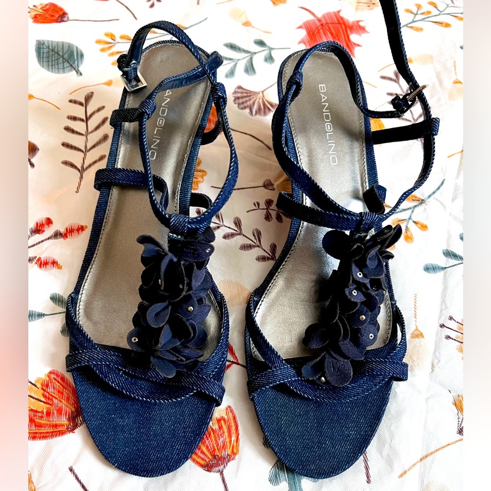 Bandolino Denim Floral Wedges